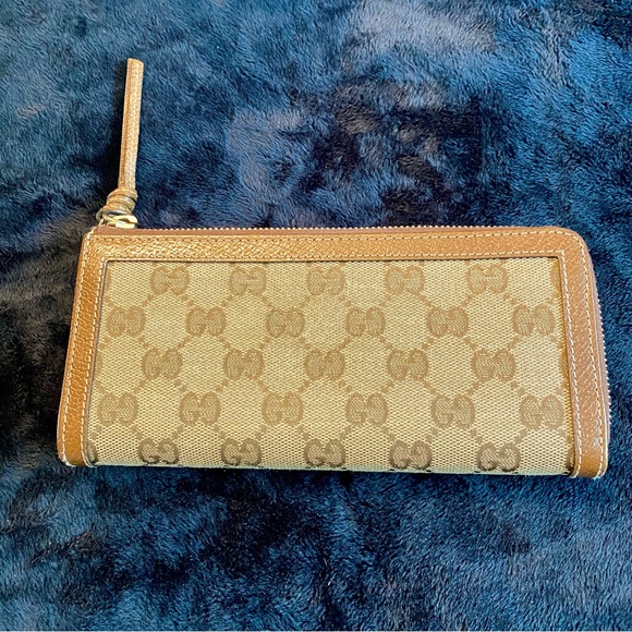 Gucci GG Bree Zip Around Wallet - Picture 3 of 15